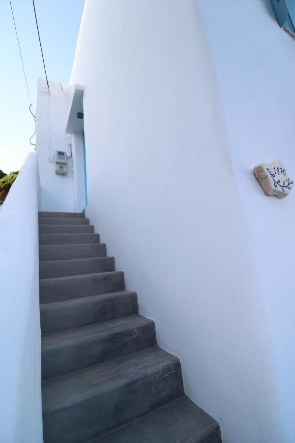 Plaka 1870 House 1&2アパートメント エクステリア 写真
